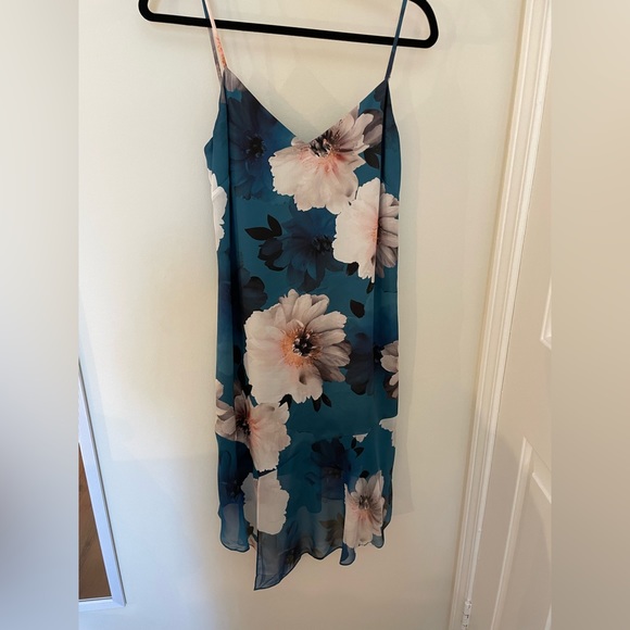 Floral satin Marciano Dress - Picture 1 of 5